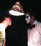 <b>El interrogatorio: una <br> escena clásica de la obra</b>