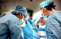 Estrategia quirúrgica agresiva aumenta supervivencia en el carcinoma rectal