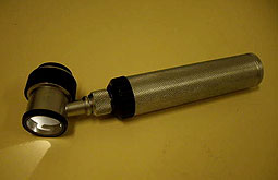 Dermatoscopio mejora el diagnóstico de lesiones no melanocíticas