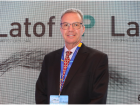 oftalmología, clínica de ojos, Dr. Gustavo Aguirre, catarata, retinopatía diabética, glaucoma, curso internacional