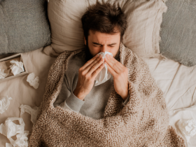 Cómo distinguir gripe, influenza y COVID-19