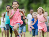 Más ejercicio en niñas podría favorecer su función pulmonar