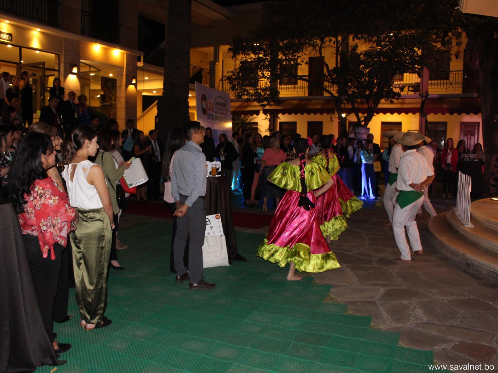 Inauguración con tradición
